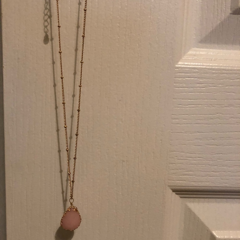 Francesca’s pink stone pendant necklace